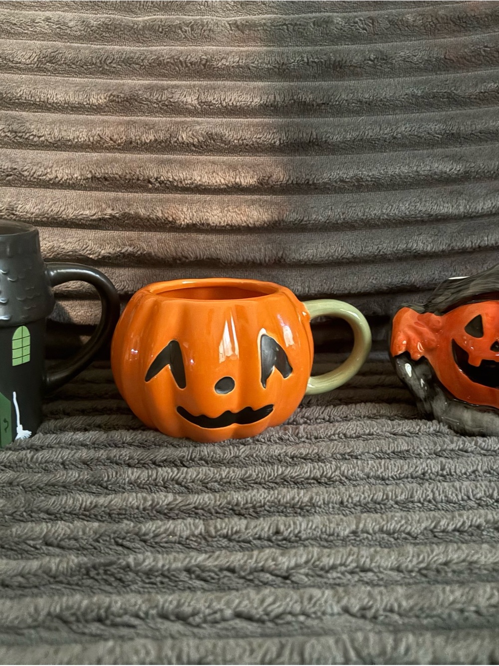 3 new Halloween mugs